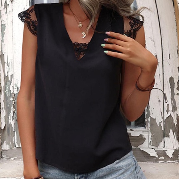 Black Lace Tunic Top - Picture 4 of 7